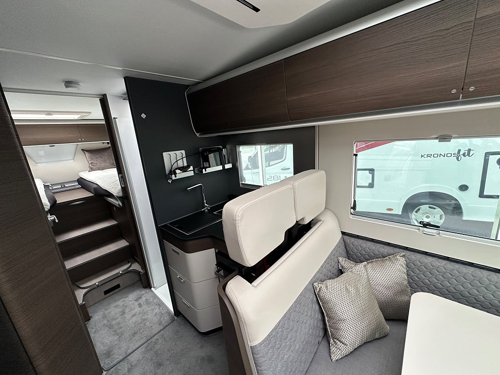 Adria 670SL MB Coral Supreme  9G-Tronic Automat 170Hk 275 Mil thumbnail