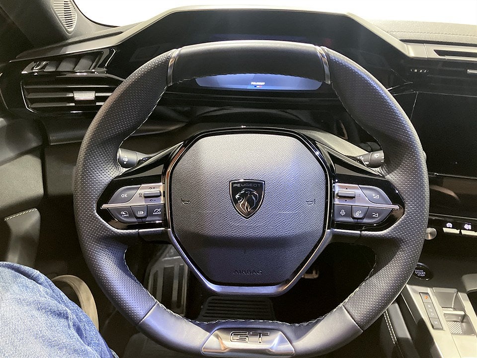 Bild på Peugeot 308 5D GT 1.2 PT 130hk Aut - 360-KAMERA, CARPLAY