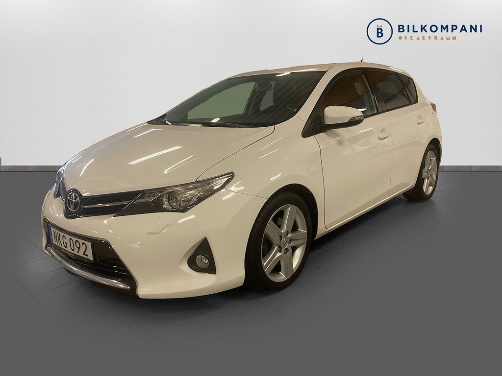 Toyota Auris 2.0 D-4D Manuell 124hk Dragkrok Kupevärmare