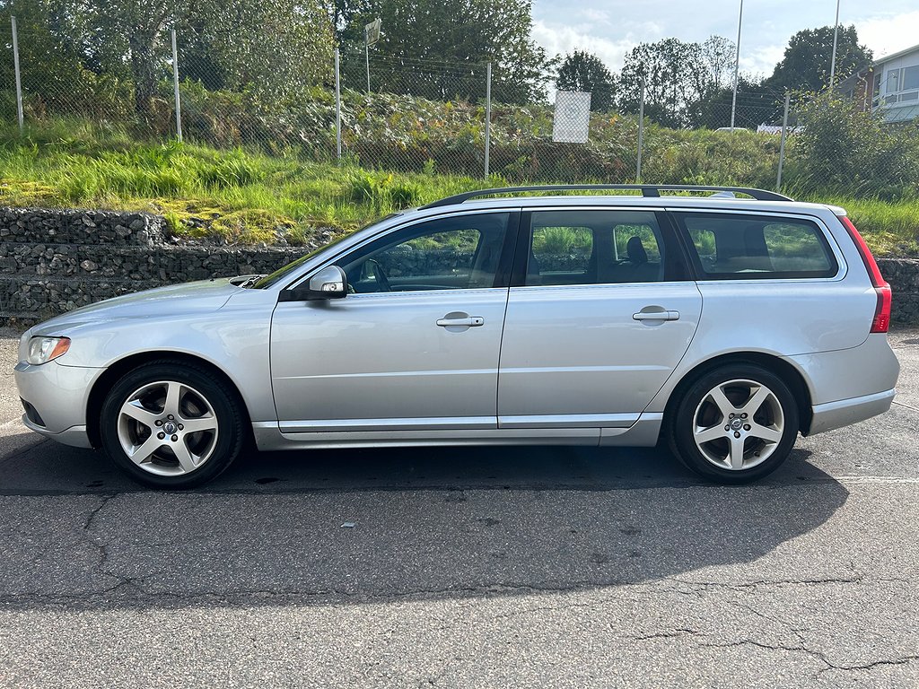 Volvo V70 RESERVERAD - II 2.4D 175Hk Automat Drag Sv-Såld 