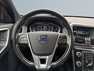 Volvo XC60 D4 AWD R-Design Dragkrok/MoK/SoV/Dvärm – bild 9