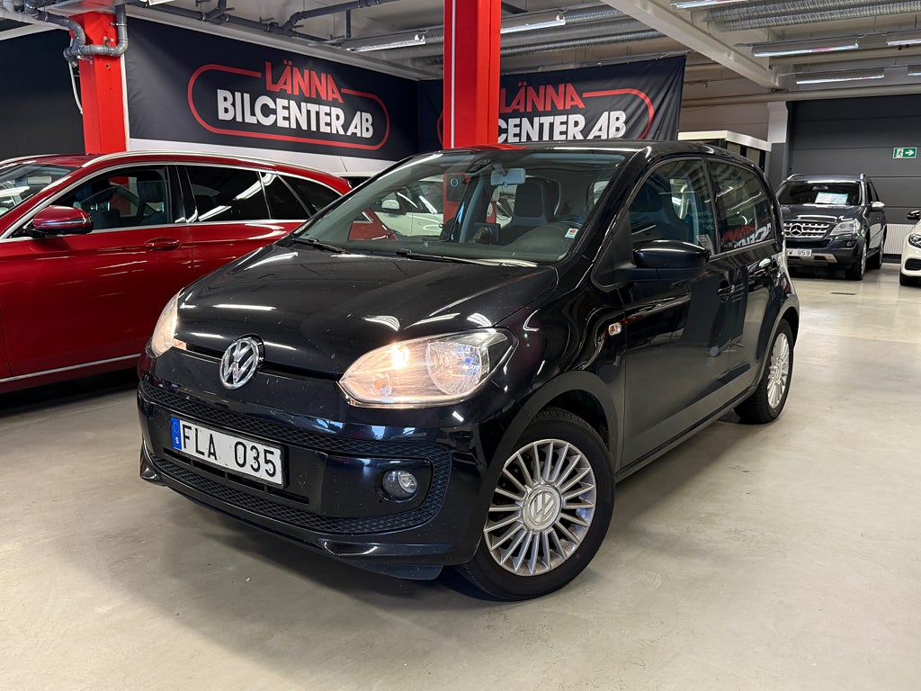 Volkswagen UP! 1.0 MPI high up! 2 Ägare Ny servad Navi PDC Låg års SoV