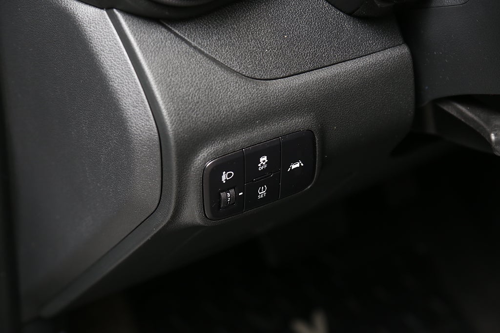Hyundai i10 1,0 blue 67hk Essential Automat CarPlay Motorvärmare