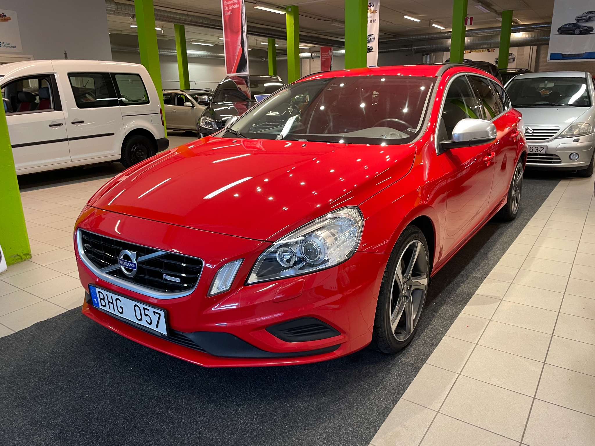 Volvo V60 D4 AWD AUTO 2013, bild 3/54