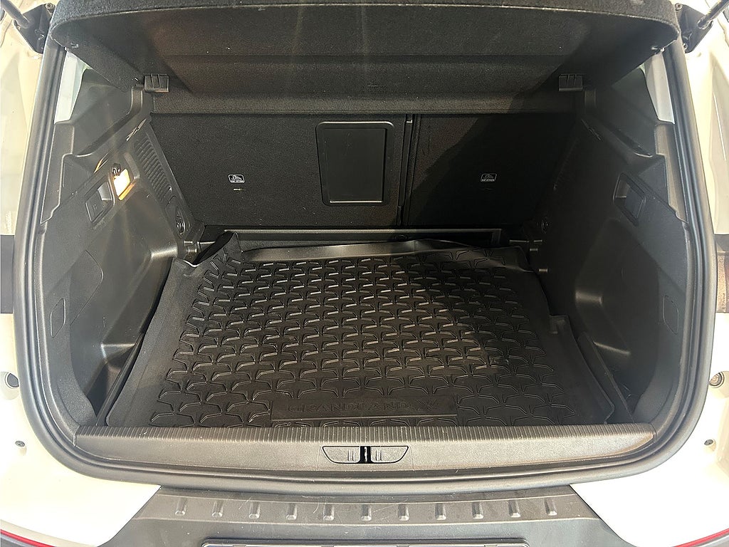 Bild på Opel Grandland X Design Line 1.2 Turbo 130hk Aut - DRAG, B-KAMERA