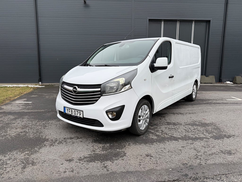 Opel Vivaro Skåpbil 2.9t 1.6 CDTI BIturbo /kamkedja/ ny besiktat/