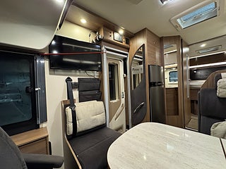 Husbil-integrerad Itineo MB 740 150HK AUT 4 av 22