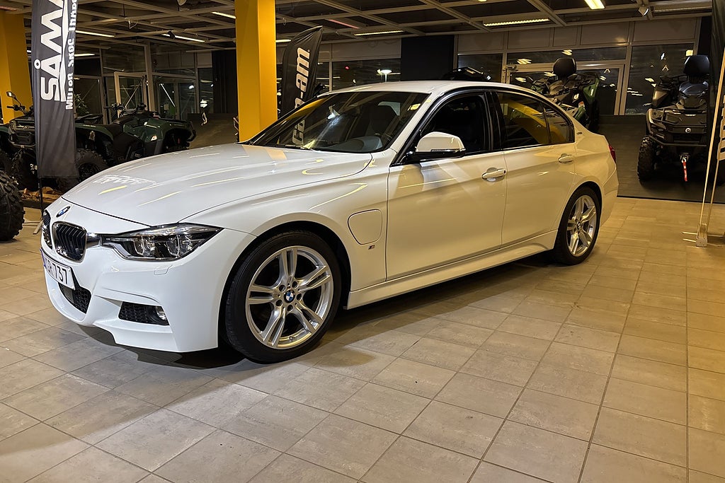 BMW 330e Sedan Steptronic M-Sport/Sv-Såld
