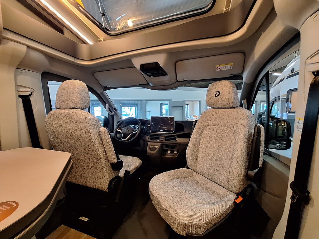 Dethleffs Globebus Performance T 46 4x4 Långbädd, Automat, Solcell, Dragkr