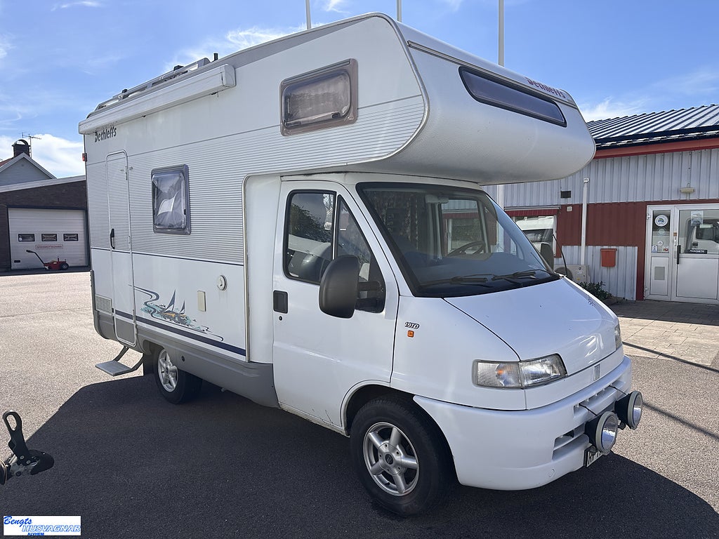 Dethleffs A5250 LÅGA MIL | SOLCELL