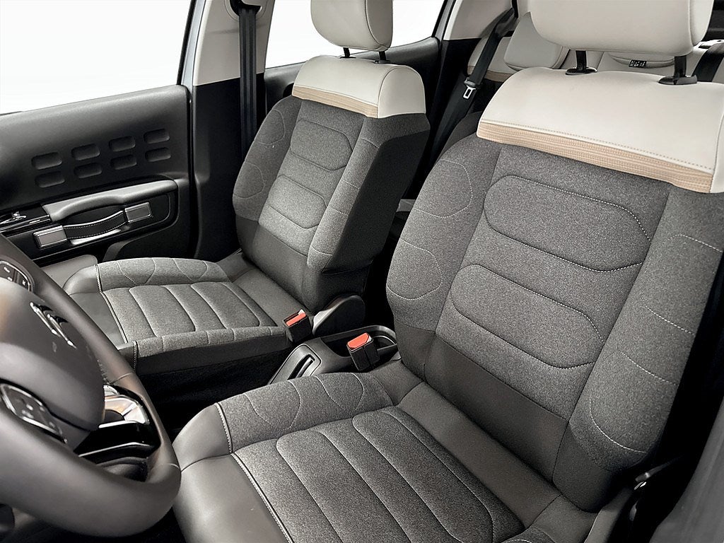 Bild på Citroën C3 Shine 1.2 110hk Aut - CARPLAY, P-SENSORER BAK