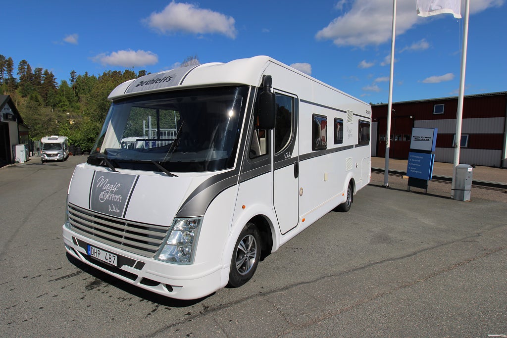 Dethleffs Magic Edition White Låga enkelbäddar 6 månaders garanti