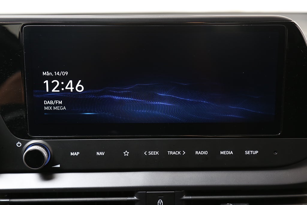 Hyundai i20 1,0 T-GDi MHEV 100hk Essential Aut CarPlay Kamera 2025