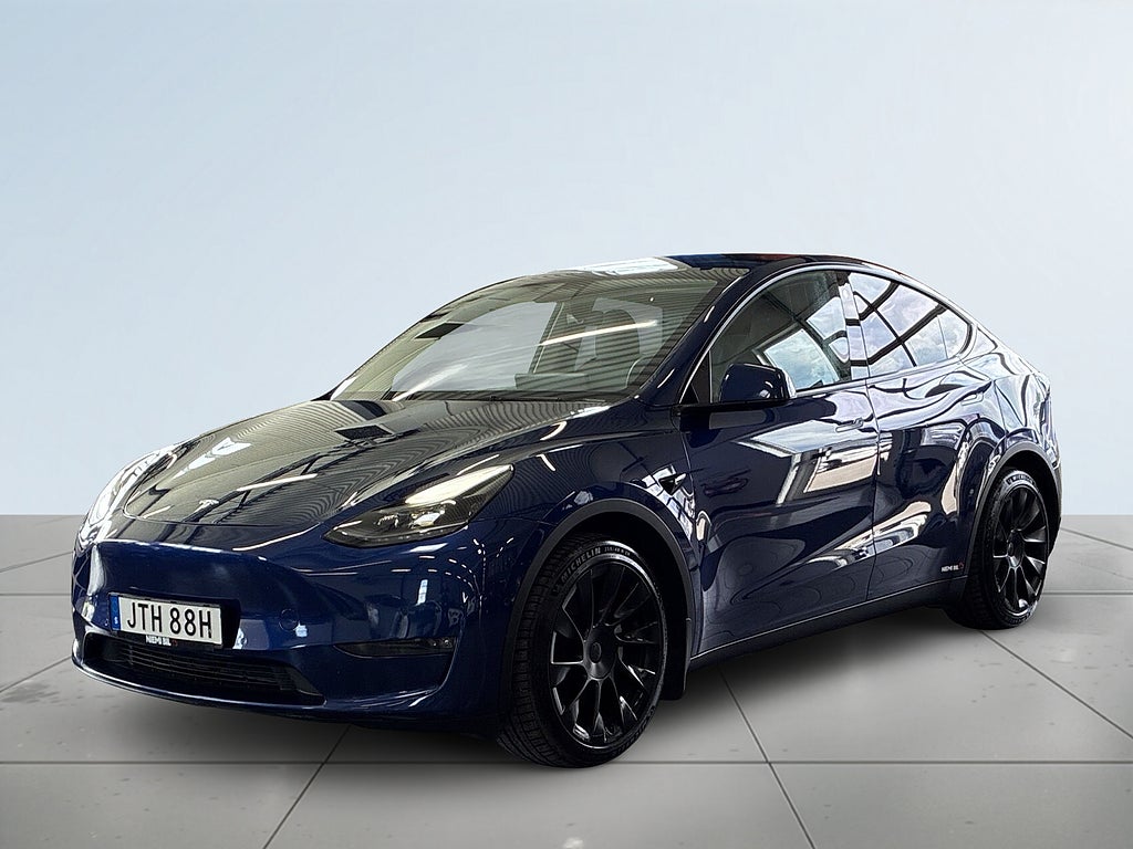 Tesla Model Y Long Range AWD S&V-hjul/Pano/Kamera/MOMS/Skinn/Drag