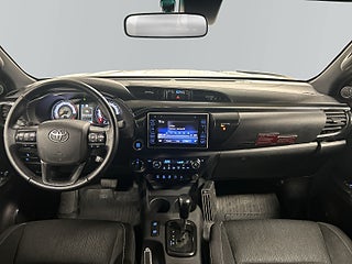 Toyota Hilux Dubbelhytt 2.4 AWD MOMS/Kamera/Drag/D&M-värmare/LEDramp