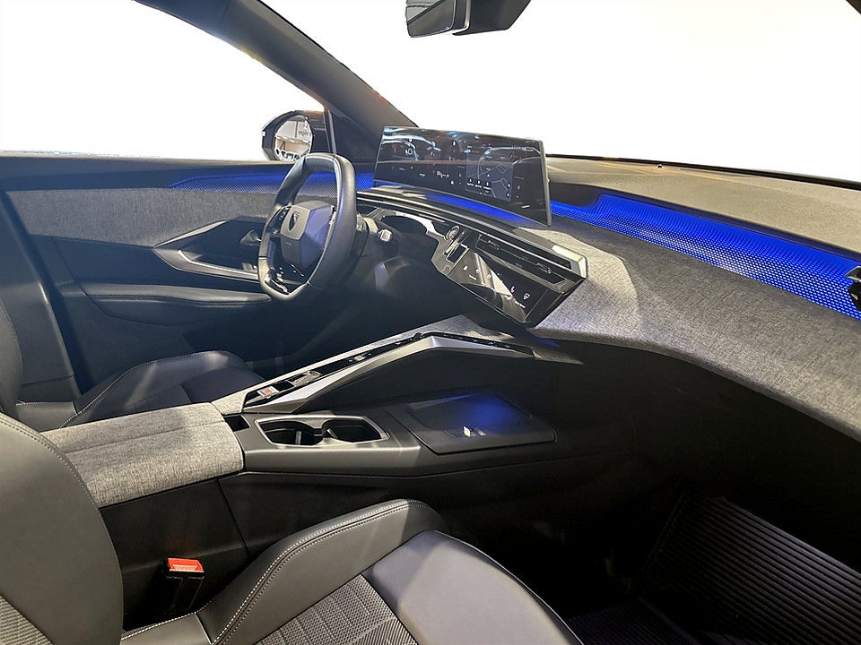 Bild på Peugeot 3008 GT Hybrid 145hk Aut B-KAMERA CARPLAY