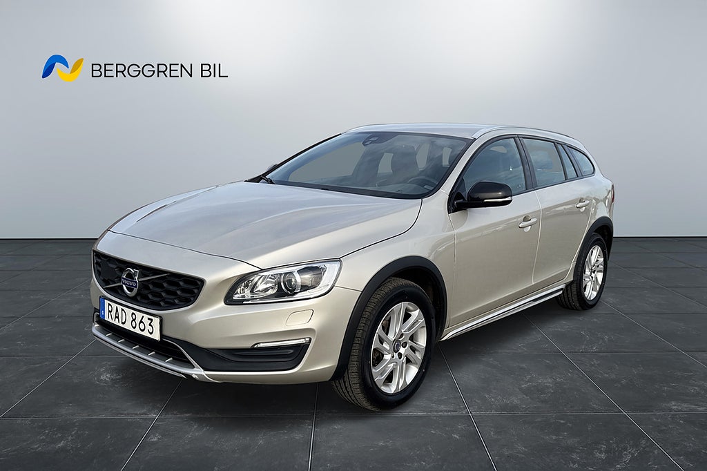 Volvo V60 Cross Country D3 Momentum D-värmare Drag Navi
