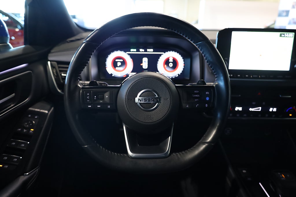 Nissan Qashqai 1.3 DIG-T AUT Drag 360° Navi CarPlay PDC HUD Keyless 2022