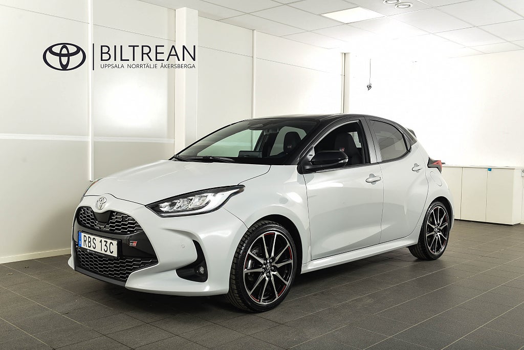 Toyota Yaris 1,5 Elhybrid GR Sport Bi-tone JBL