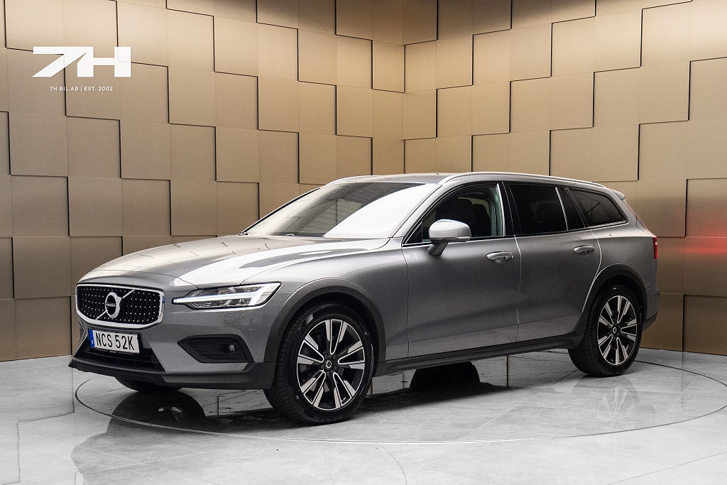 Volvo V60 Cross Country D4 AWD Momentum / Kamera / Drag / Adaptiv Fart