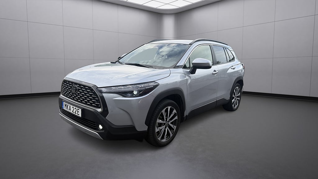 Toyota Corolla Cross FACELIFT HYBRID AWD-i 2.0 AWD ACTIVE PLUS DRAG B-KAMERA