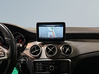 Mercedes-Benz GLA220 220 4MATIC AMG Drag Psens Pano Kamera CarPlay SoV – bild 11