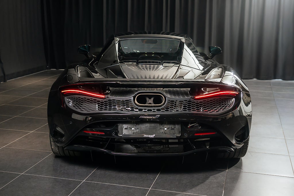 Gallery image 4 of 13