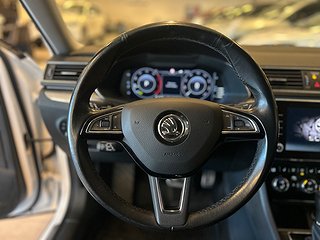 Skoda Superb Scout 2.0 Businessline Kamera/Drag/D-värm/MOMS