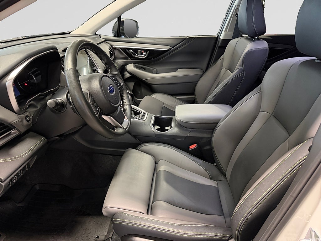 Subaru Outback 2.5 4WD XFuel Aut DRAG Värmare Adap-farth Låga skatten bild 9