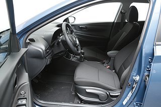 Halvkombi Hyundai i20 5 av 23