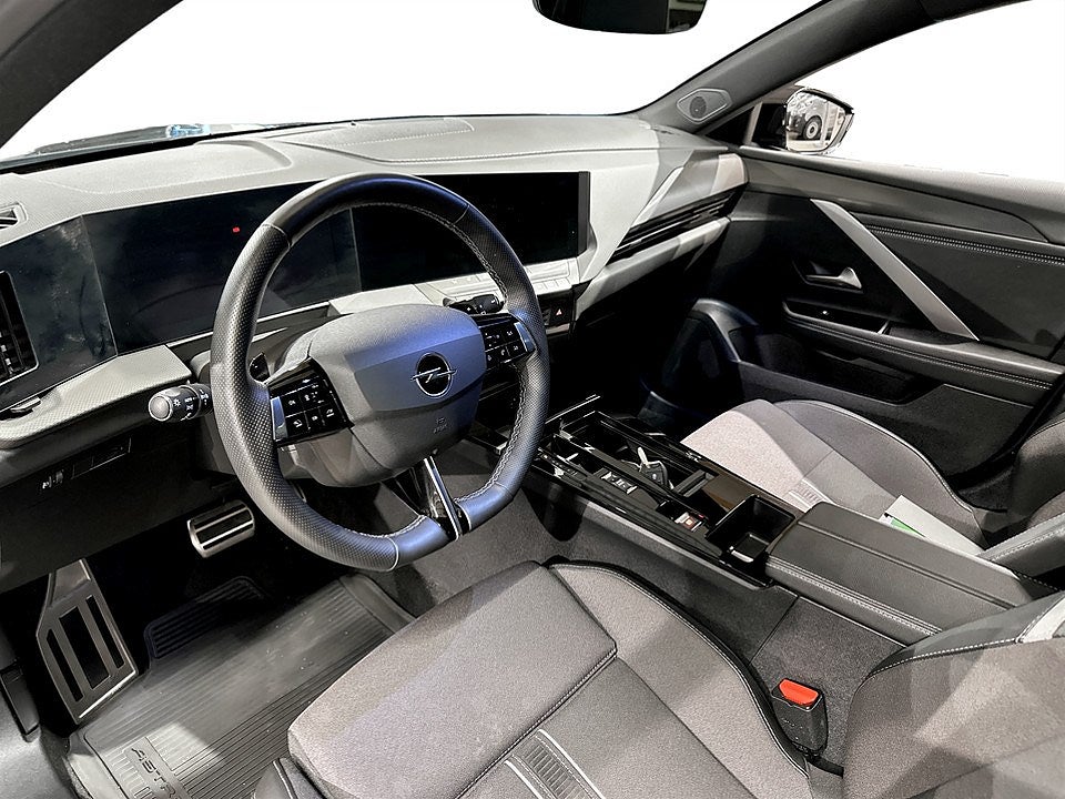 Bild på Opel Astra 5D GS 1.2 PT 1.2 130hk Aut - 360-KAMERA, CARPLAY