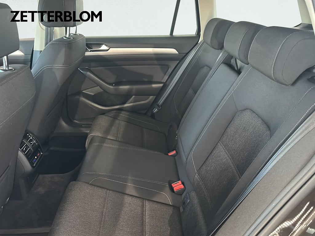 Kombi Volkswagen Passat 9 av 18