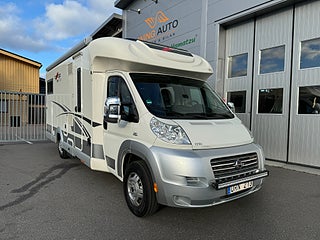 Husbil-halvintegrerad Carthago C-Line T4.9 180HK AUT 21 av 24