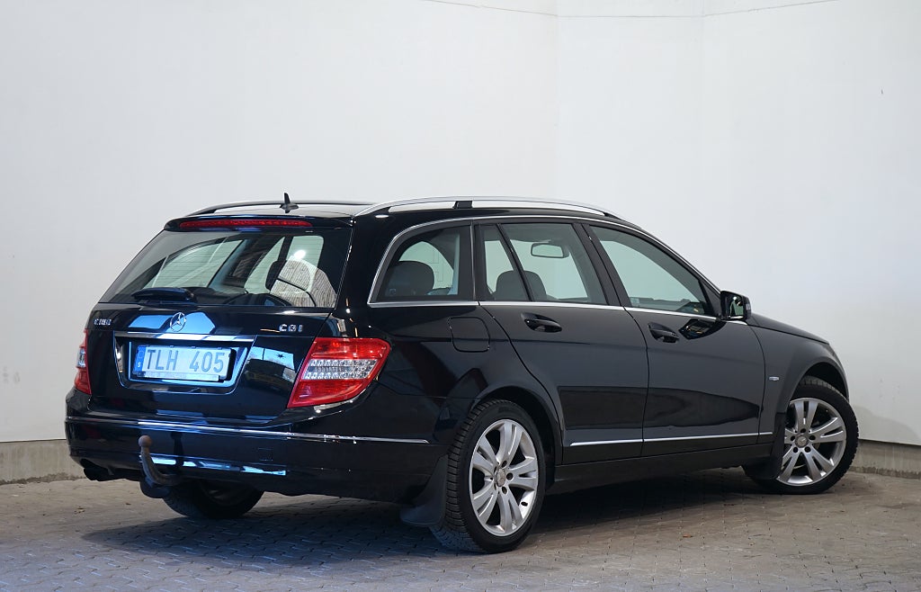 Mercedes-Benz C 180 T BlueEFFICIENCY Avantgarde Automat Dragkrok 156hk