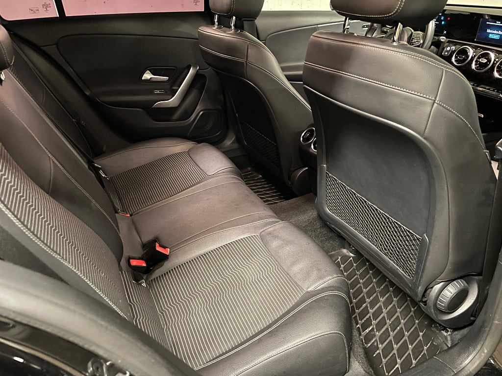 Mercedes-Benz A200 2019 - miniatyr 11