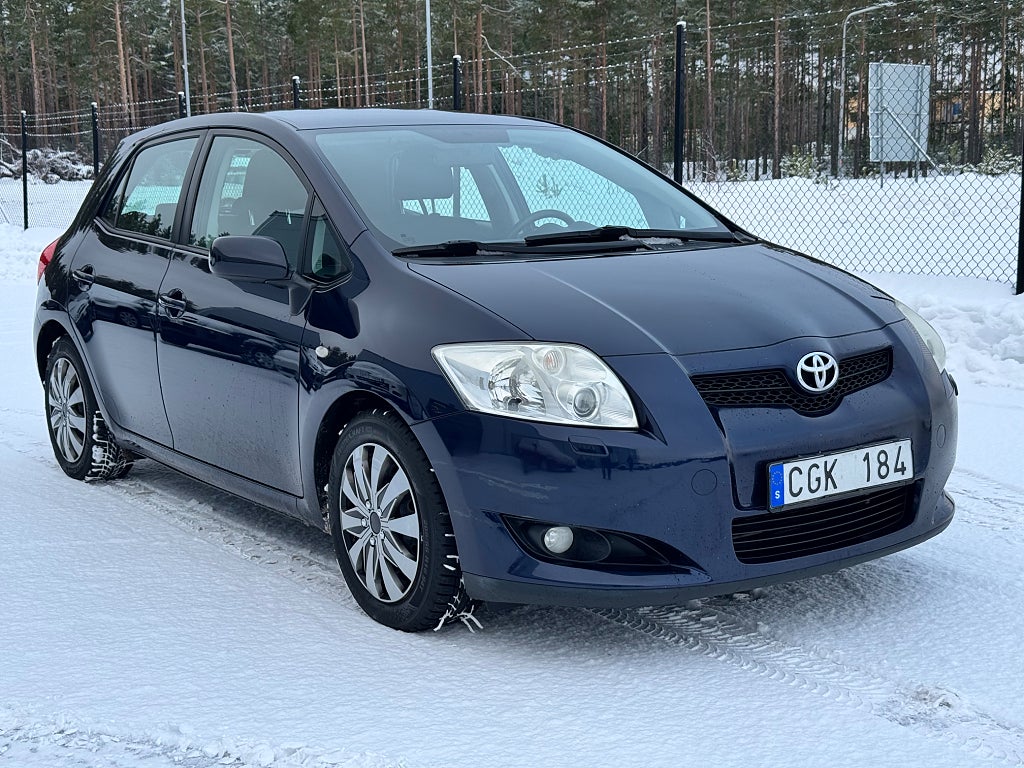 Toyota Auris 5-dörrar 1.6 Valvematic Inkl sommar & vinterhjul 