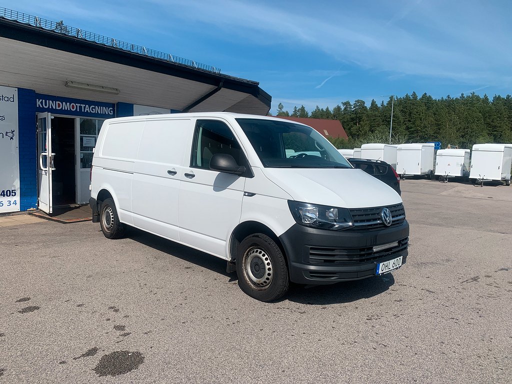 Volkswagen Transporter T30 2.0 TDI Euro 6 NYSKICK 6600MIL