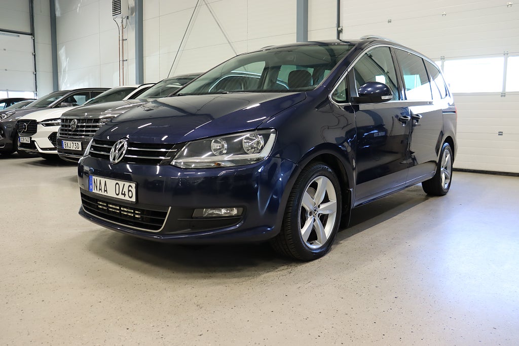 Volkswagen Sharan 7-seater 2.0 TDI Kambytt Läder Pano B-Kam D-Värm 140hk