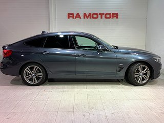 Halvkombi BMW 320s 7 av 27