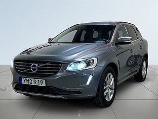Volvo XC60 D4 AWD Classic Momentum Drag Pvärm Pano Kamera GPS SoV – bild 16