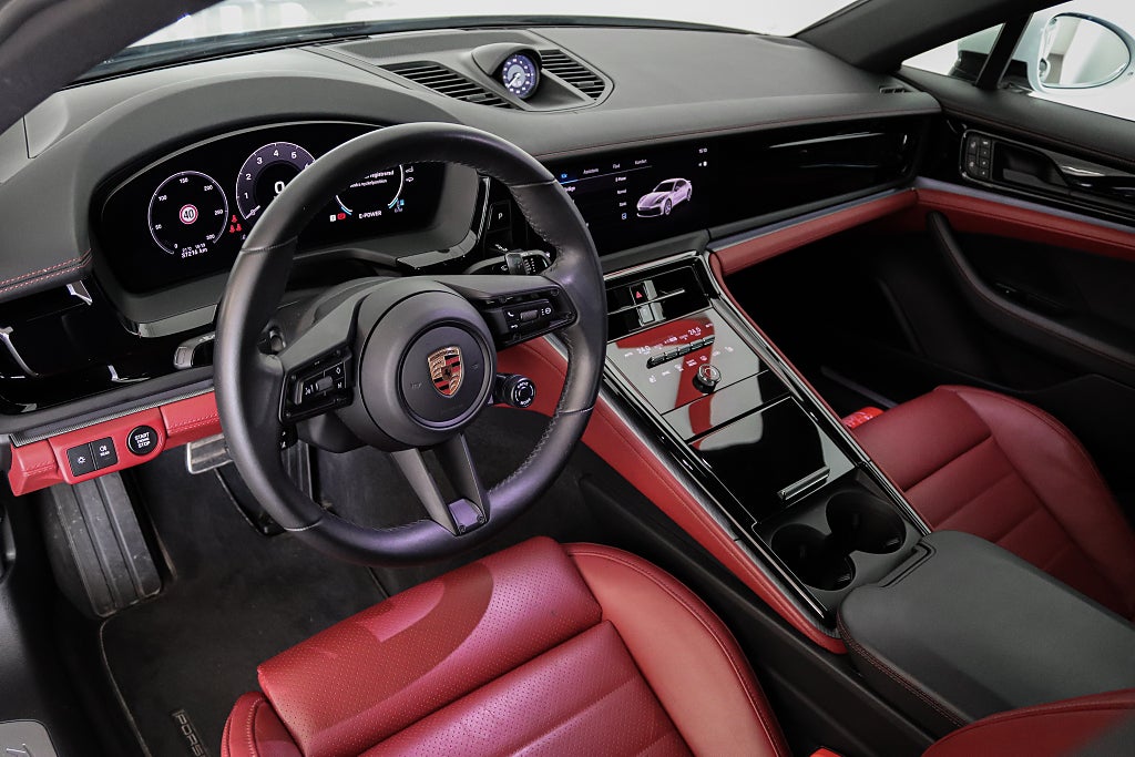 Porsche Panamera 4S E-Hybrid MOMS Sport Chrono Pano Bose Sportavgas