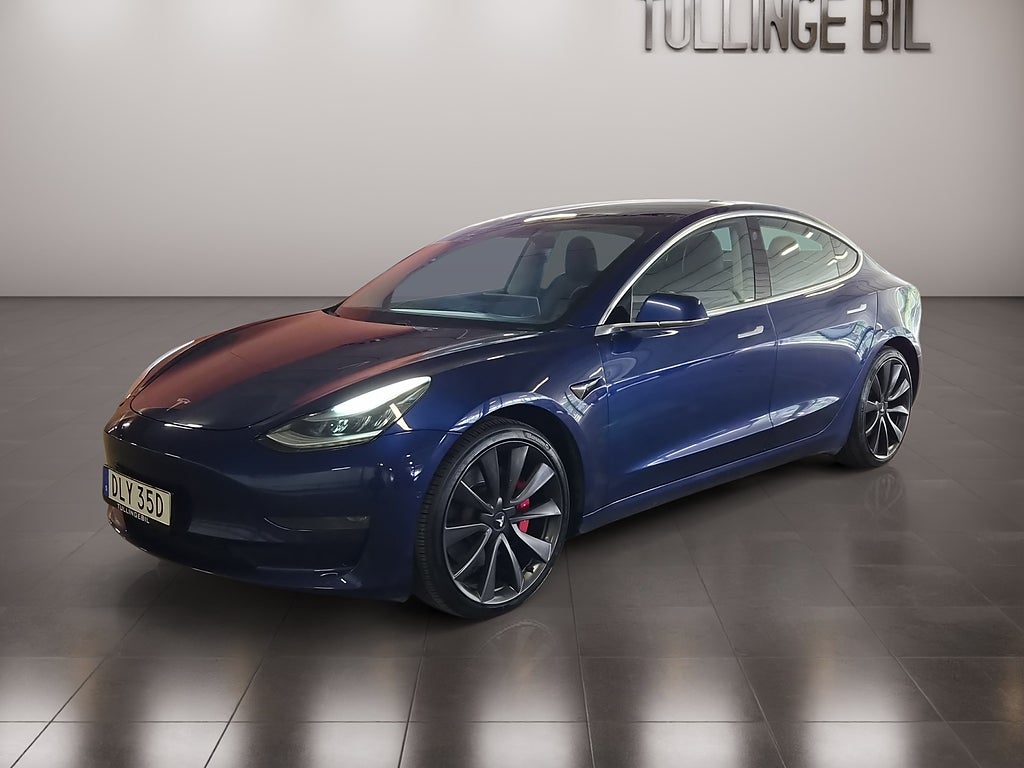 Tesla Model 3 Performance 513HK AWD Panorama Elstolar Läder Navi 20"