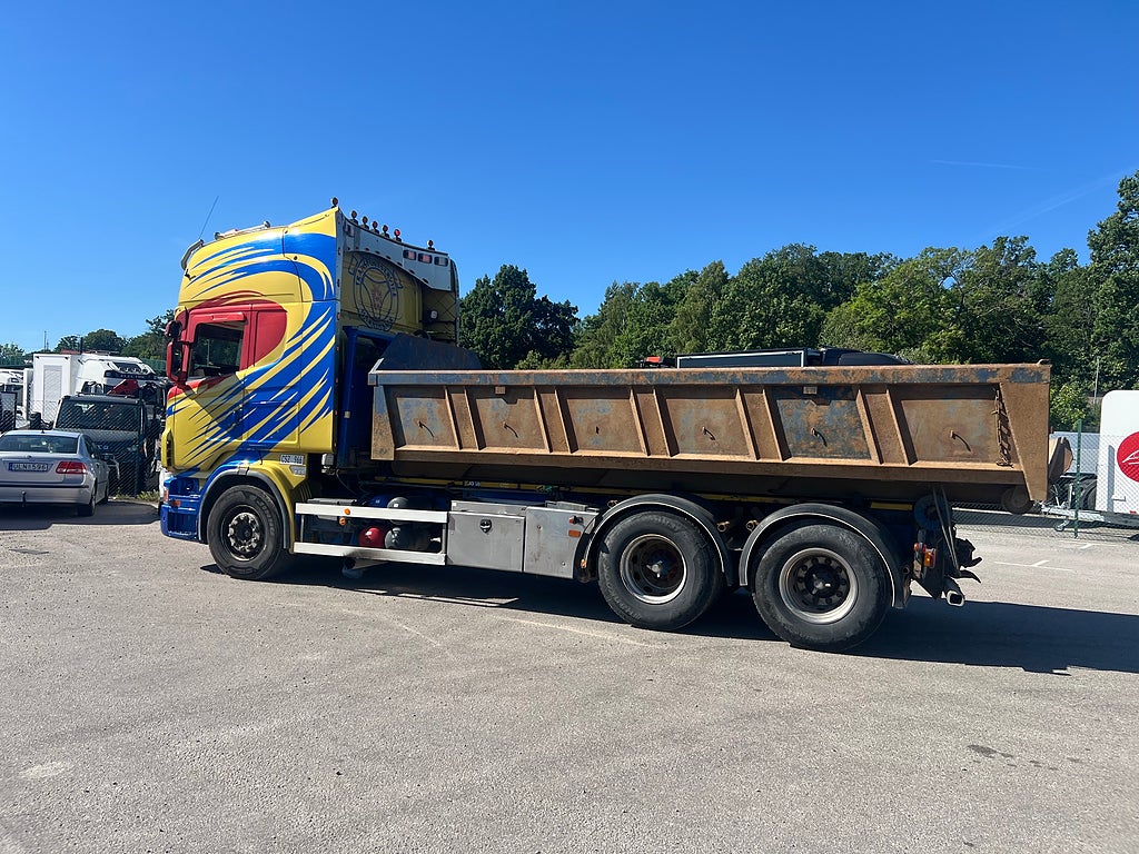 Scania R560 V8 6x4 Lastväxlare, Tandem