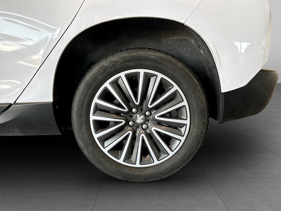 Bild på Peugeot 2008 Active 1.2 PT 110hk Aut - DRAGKROK LED-RAMP