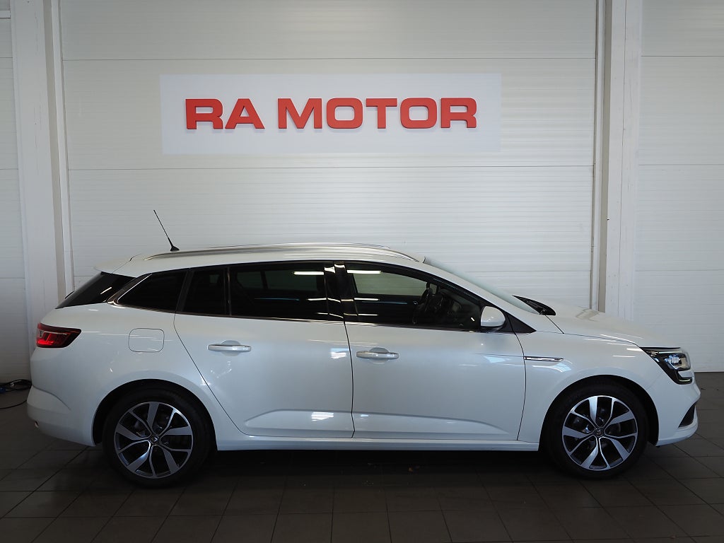 Renault Mégane Sport Tourer 1.2 TCe EDC 132hk | Navi | Kamera | Drag | 2018