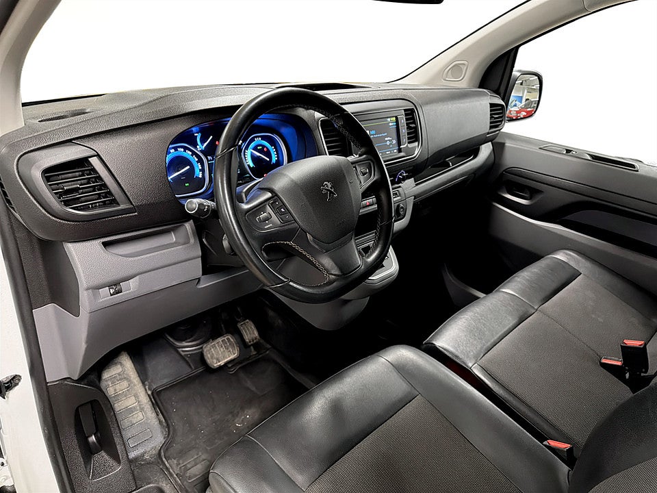 Bild på Peugeot e-Expert PRO 75 kWh 136hk Aut L3 BACKSENSORER