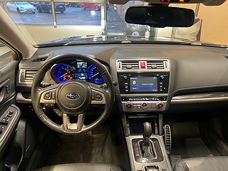 Subaru Outback 2.0 4WD Aut Mvärm/Drag/B-kamera/Taklucka/H&K