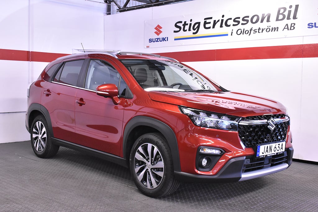 Suzuki S-Cross Hybrid 4x4 Inclusive/ Panoramataklucka