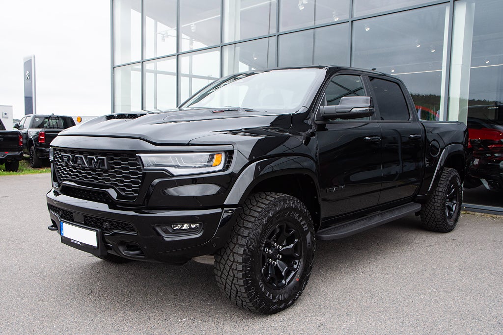Dodge RAM 1500 RHO 548 hk High Output All Black Gloss