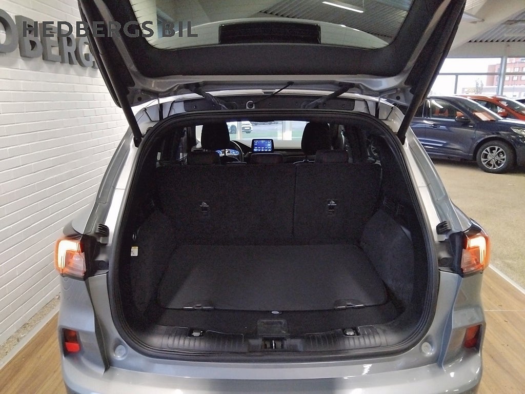 Ford Kuga CX482E ST-LINE MUY AUTOMAT 2WD thumbnail